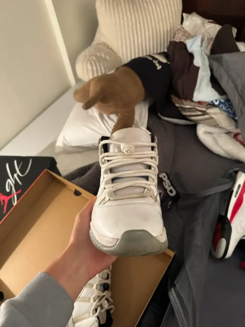 Jordan 11 legend blue - 5