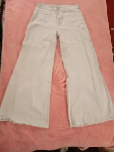 Pantalones blancos anchos - miniatura 3