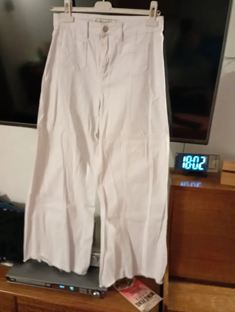 Pantalones blancos anchos - 4