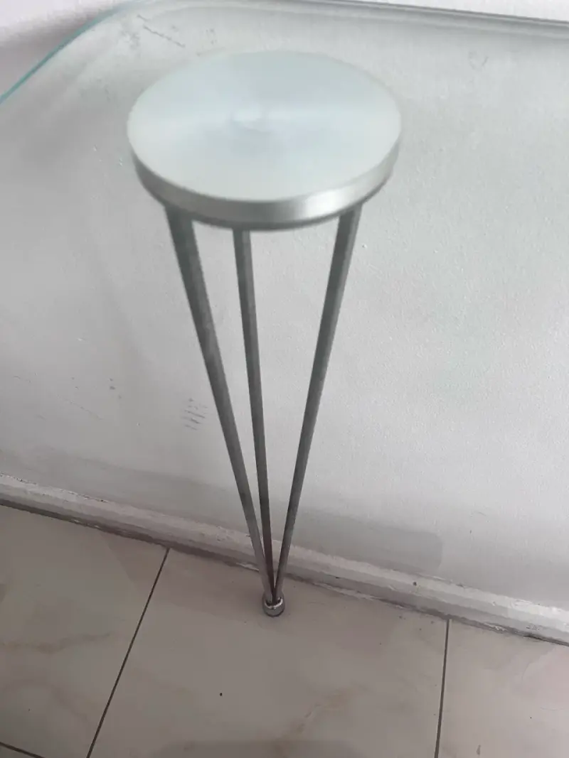 Escritorio de vidrio moderno - 3
