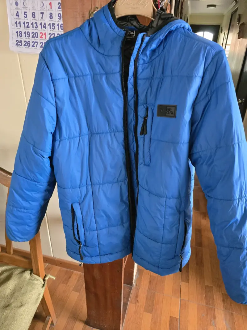 Chaqueta azul Rip Curl con capucha
