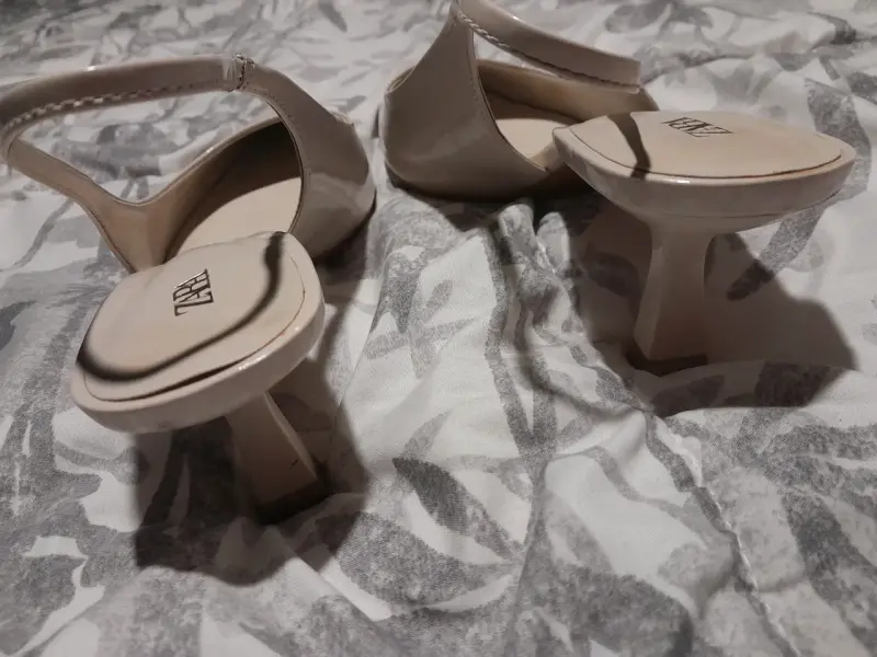 Zapatos de tacón beige Zara - 2