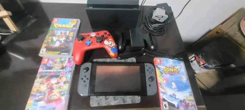 Consola Nintendo Switch con juegos - 1