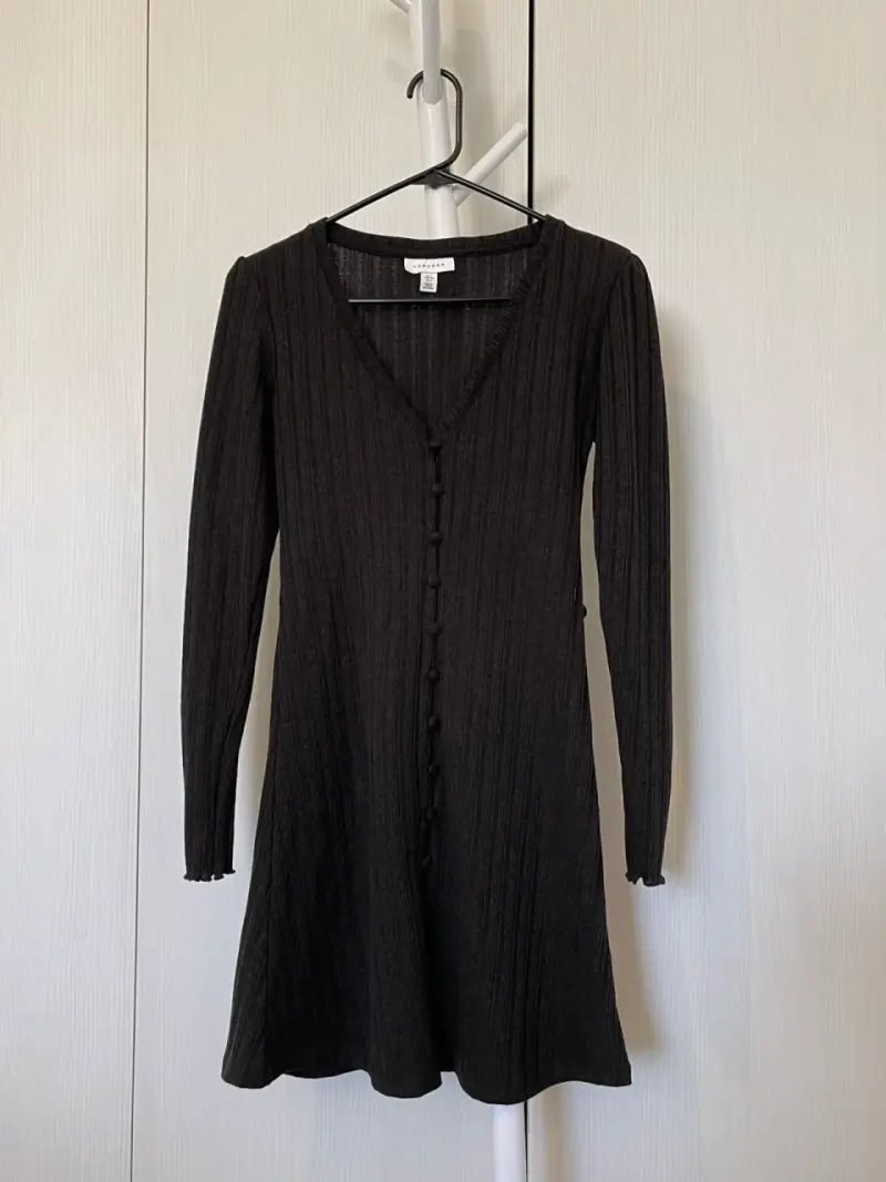 Vestido negro manga larga