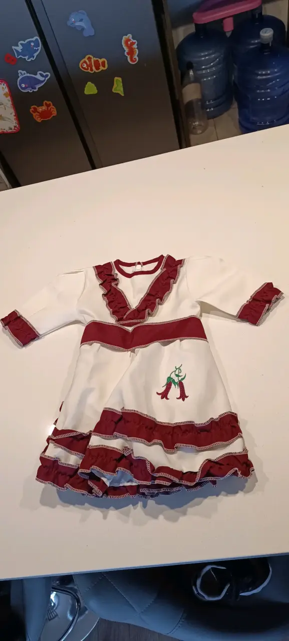 Vestido folclórico niña blanco y rojo