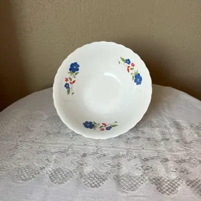 Ensaladera de loza  con flores decorativas - miniatura 1