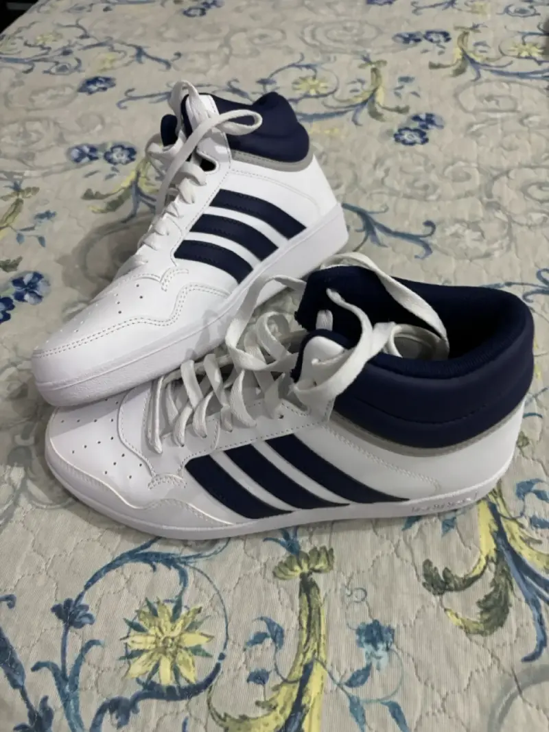 Zapatillas Adidas nunca usadas - 2