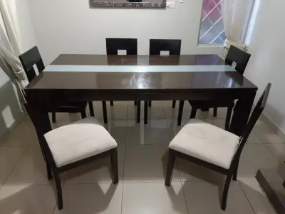Comedor 6 sillas madera oscuro - miniatura 1