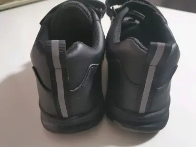 Zapatillas Thunder /Marca Hush Puppies Kids - miniatura 3