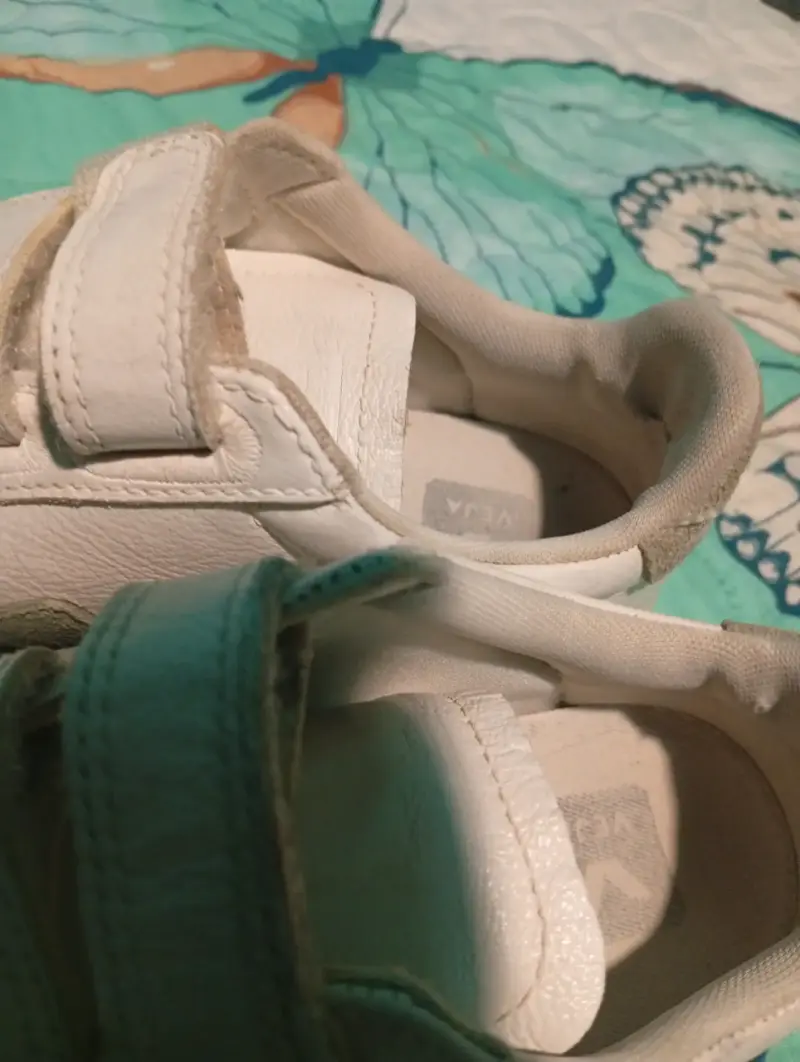 Zapatillas veja  blancas con velcro talla 36 - 3