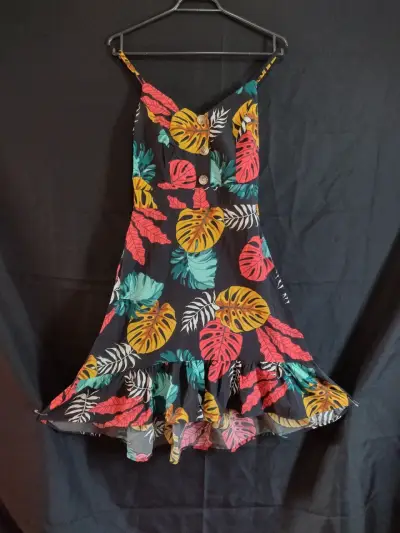 Vestido rojo sin mangas - miniatura 6