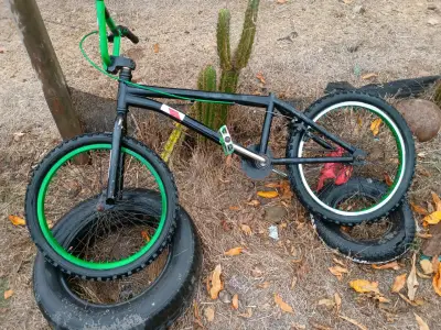 Bicicleta BMX OXFORD - miniatura 1