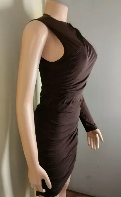 Vestido cafe ajustado - miniatura 4