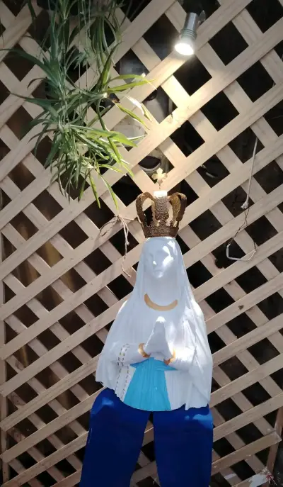 Estatua religiosa de la Virgen - miniatura 2