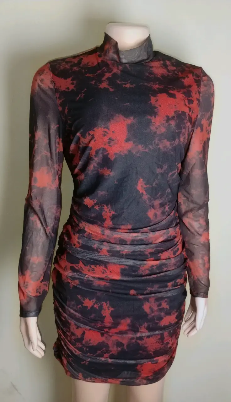 Vestido rojo y negro de manga larga - 5