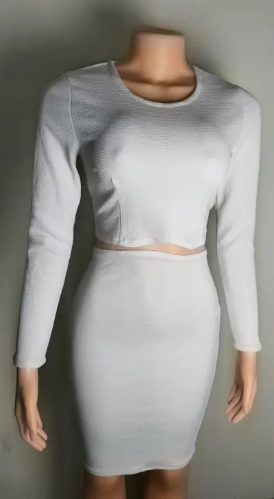 Conjunto blanco de dos piezas - miniatura 4