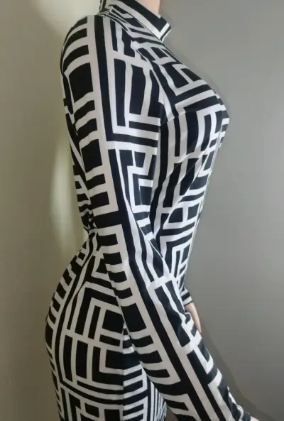 Vestido estampada blanco y negro - miniatura 5