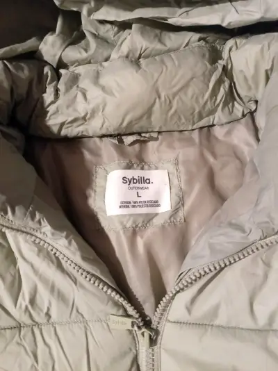 Parka Chaqueta verde oliva con capucha acolchada - miniatura 2