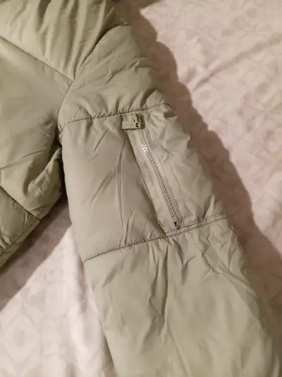 Parka Chaqueta verde oliva con capucha acolchada - miniatura 4
