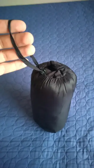 Chaqueta acolchada negra sin mangas para hombre - miniatura 4