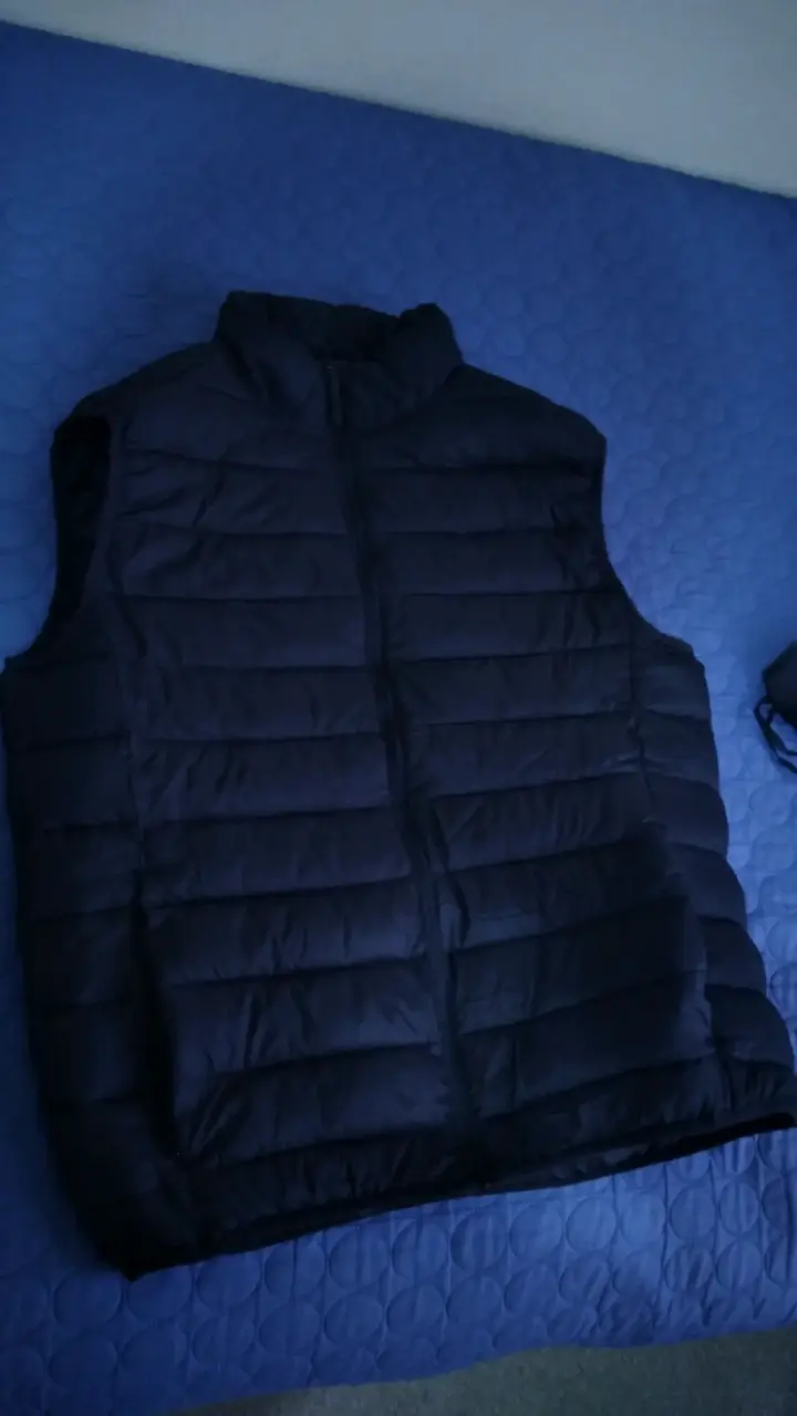 Chaqueta acolchada negra sin mangas para hombre - 5