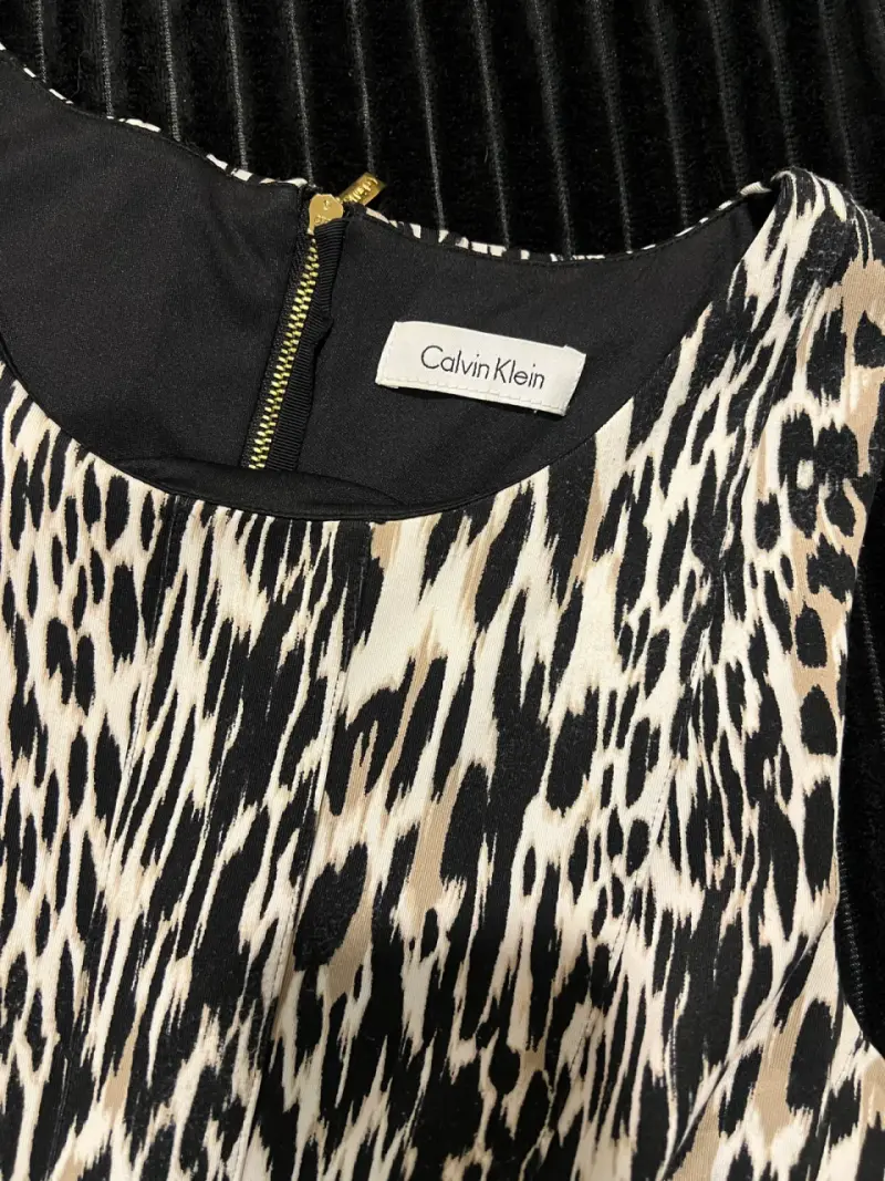 Vestido Calvin klein estampado animal print - 2