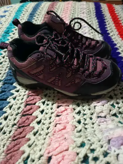 Zapatillas deportivas moradas - miniatura 1
