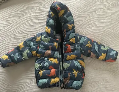 Chaqueta de niños con dinosaurios - miniatura 1