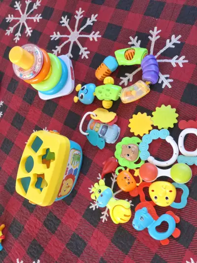Juguetes didácticos para bebés - miniatura 1