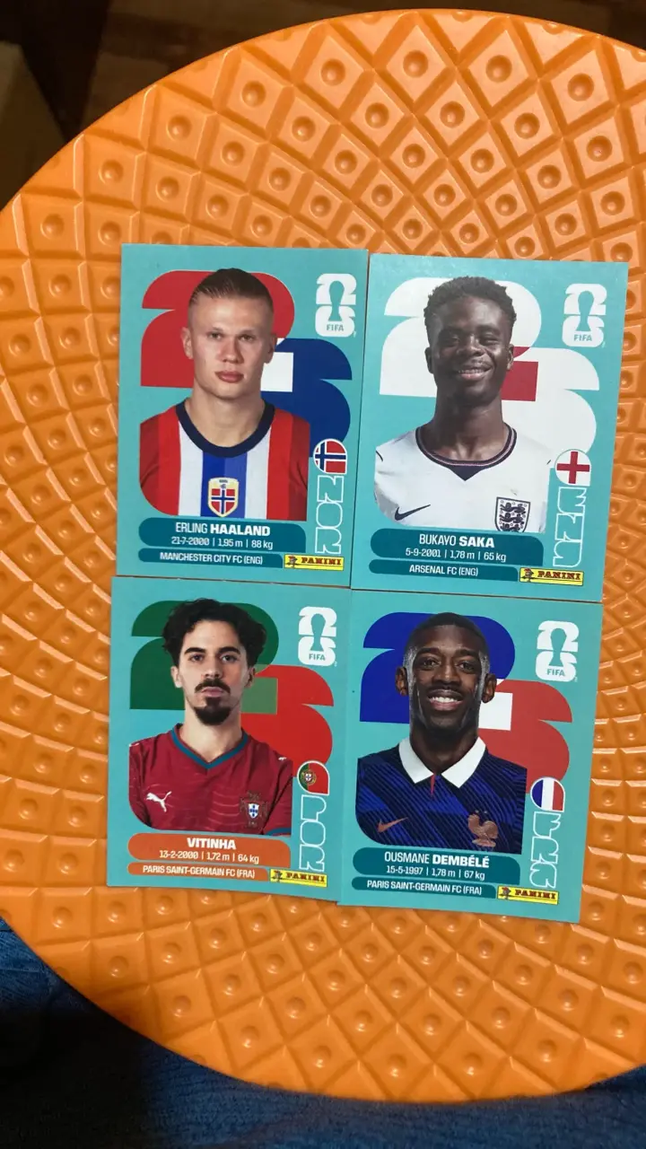 Set 4 láminas de fútbol Panini