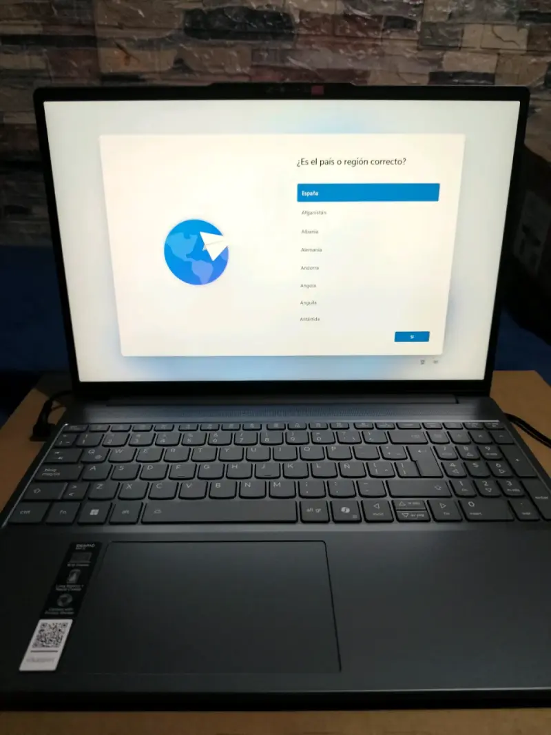 Laptop Lenovo nuevo con caja - 3