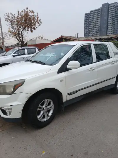 Camioneta SsangYong Actyon Sports - miniatura 4