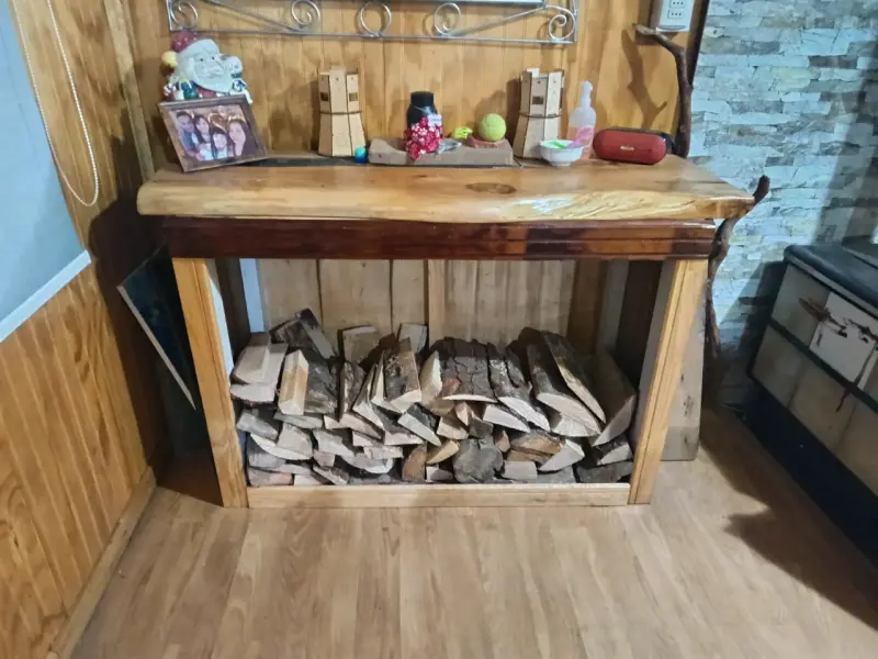 Mesa de madera rústica - 2