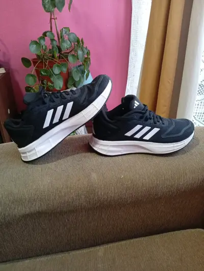 Zapatillas deportivas Adidas - miniatura 1