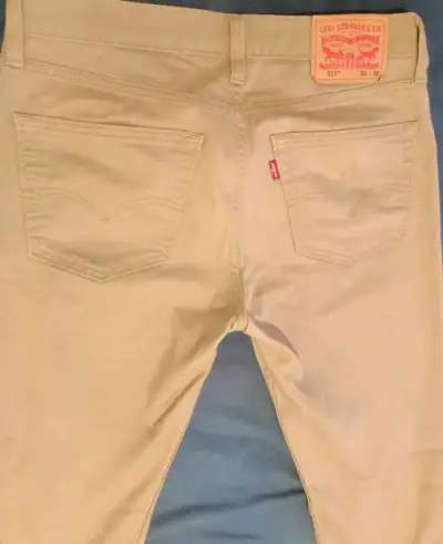 Pantalones beige casuales Levi's - miniatura 2