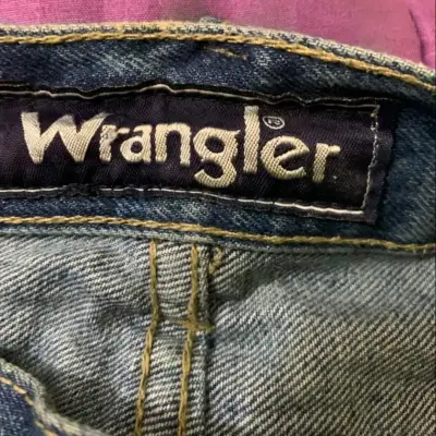 Jeans Wrangler azules usados - miniatura 2