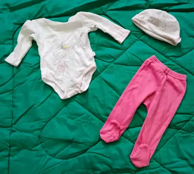 Conjunto ropa bebé con body 0-3 meses - miniatura 1
