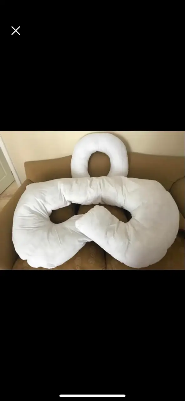 Almohada de maternidad blanca