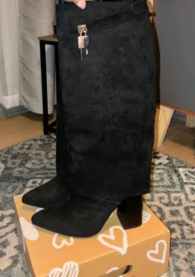 Botines negros de tacón alto - miniatura 1