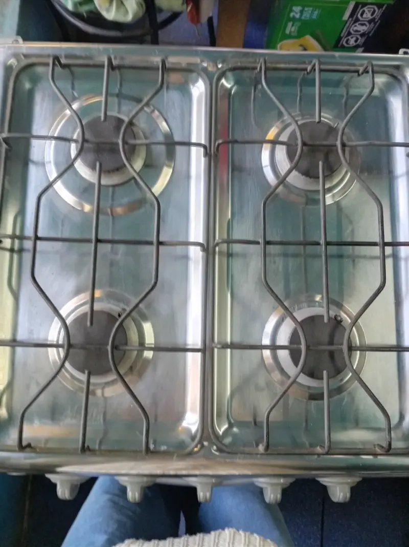 Cocina a gas Mabe en buen estado - 4