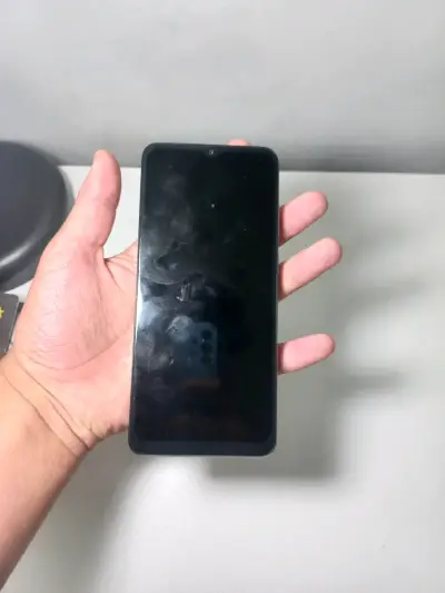 Teléfono motorola usado - miniatura 3