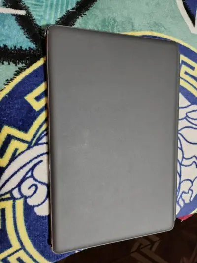 Tablet con pantalla grande - miniatura 4