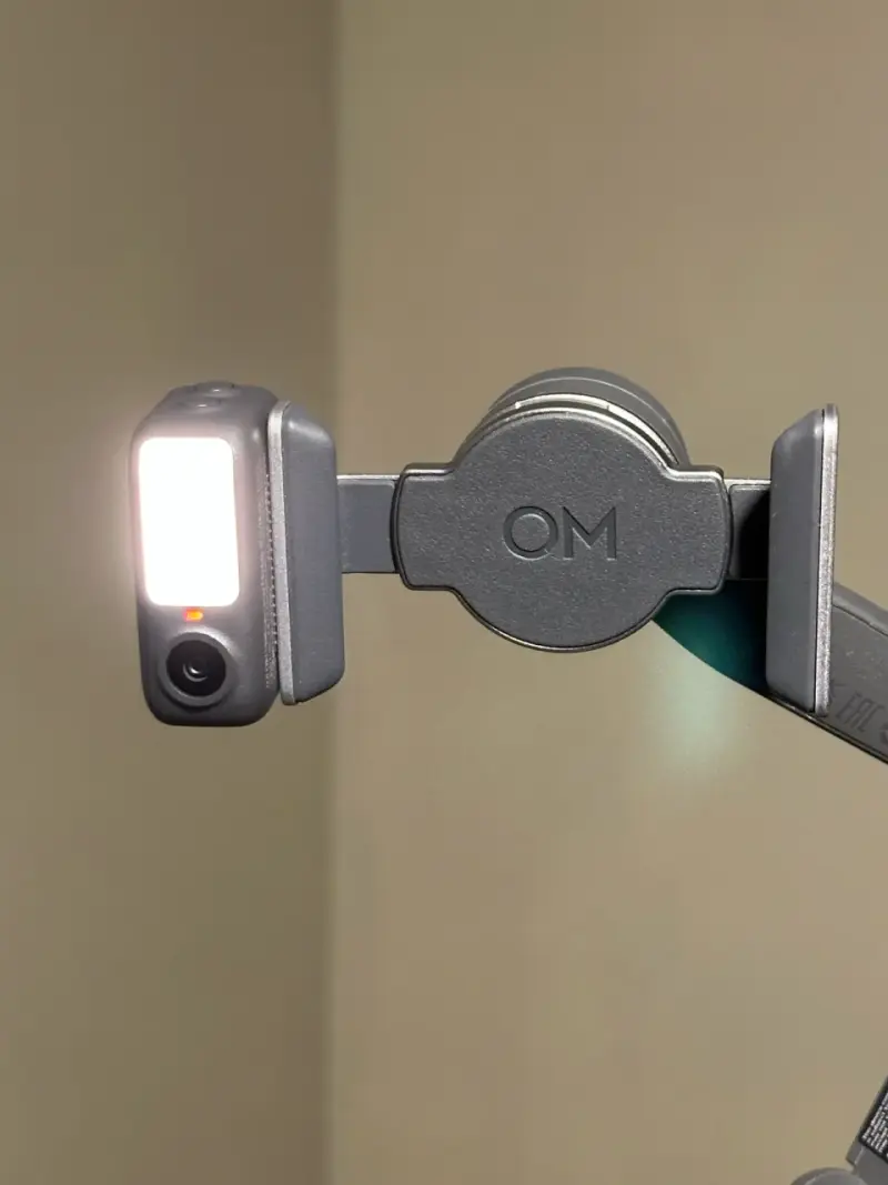DJI Osmo Mobile 7P + DJI Mic 2 White - 2