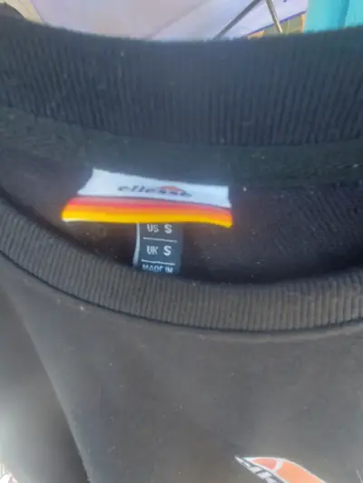 Polerón negro Ellesse - miniatura 2