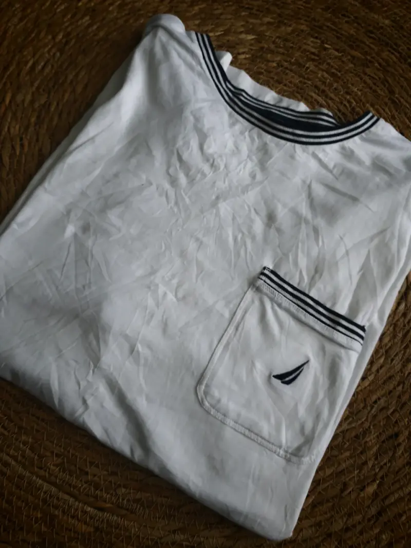 Polera nautica blanca con bolsillo - 3