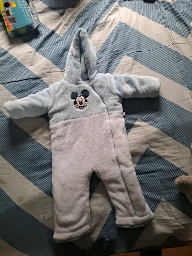 Conjunto bebé azul con dinosaurio - 3