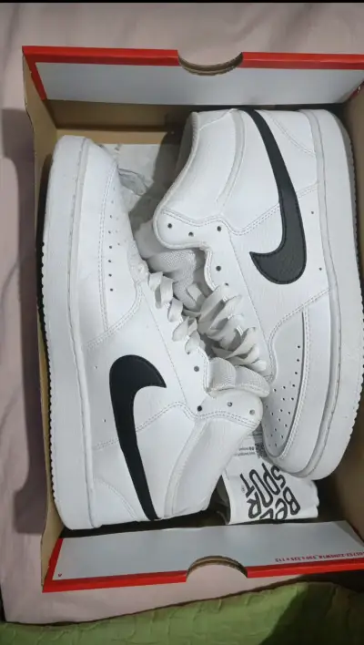 Zapatillas blancas de caña alta - miniatura 2