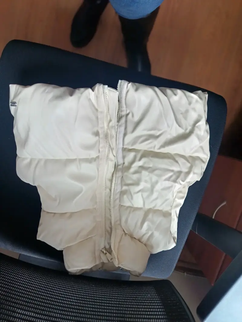 Chaleco acolchado beige - 1