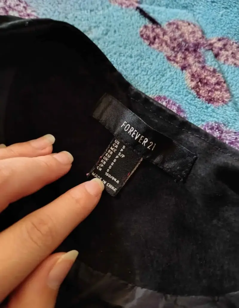 Chaqueta negra con cierre - 2