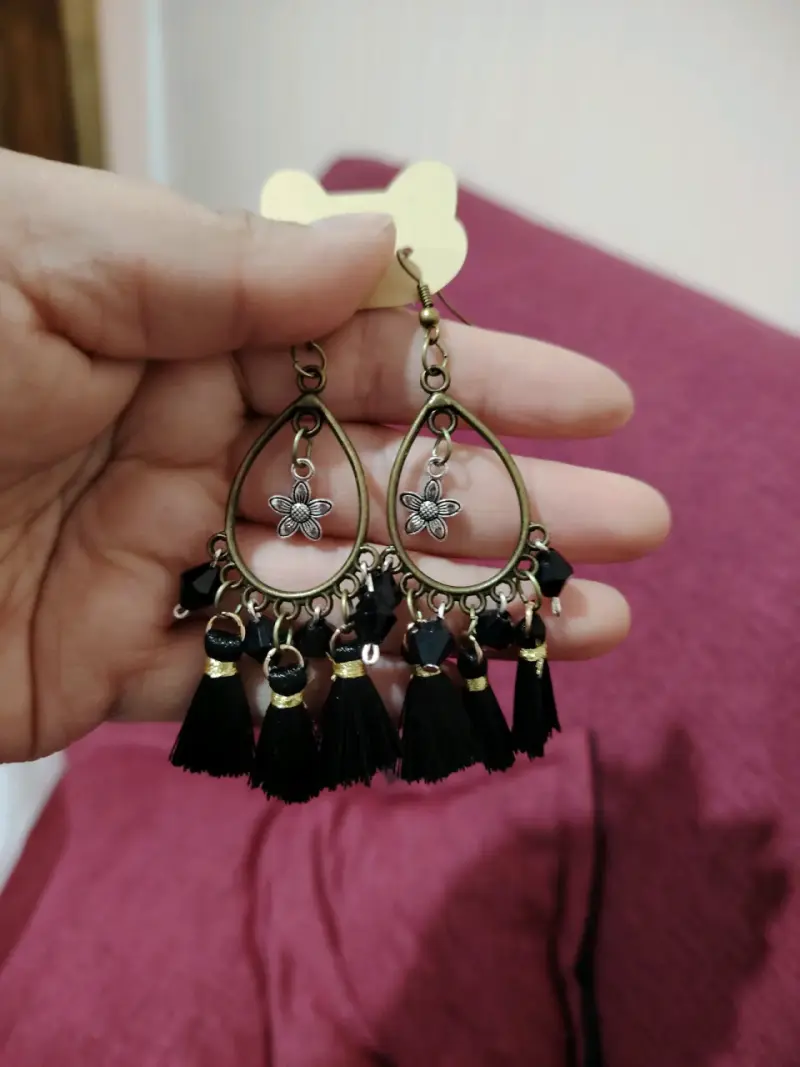 Aros dorados con corazones - 4